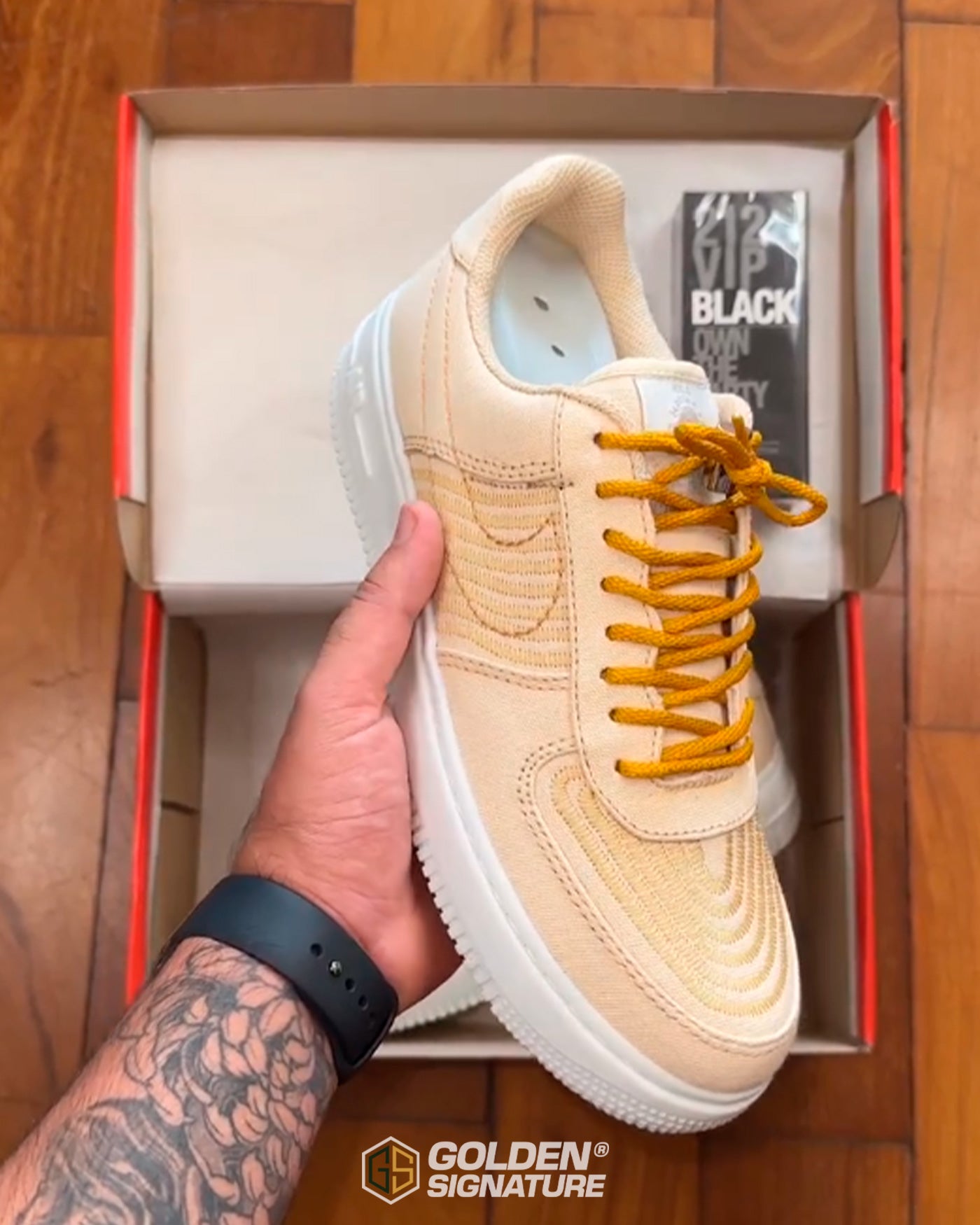 Tênis Nike Air Force 1 x LV8