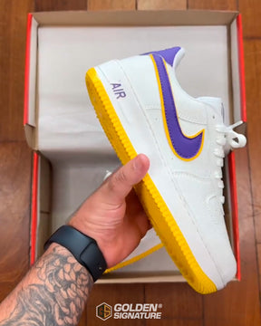 Tênis Nike Air Force 1 x Lakers